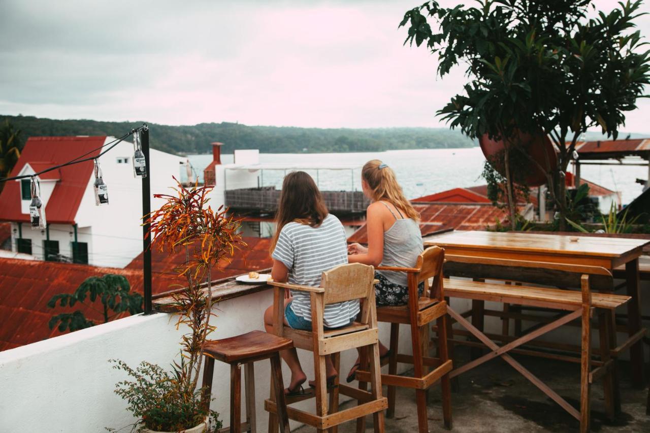 Tikal Backpackers Hostel Flores Esterno foto